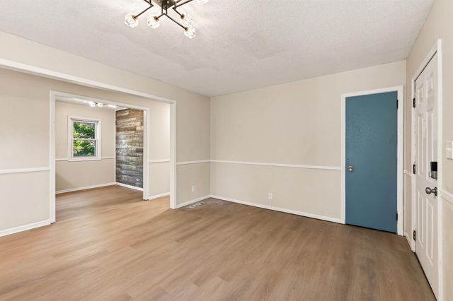 2057 Sherwood Avenue, Saint Paul, MN 55119