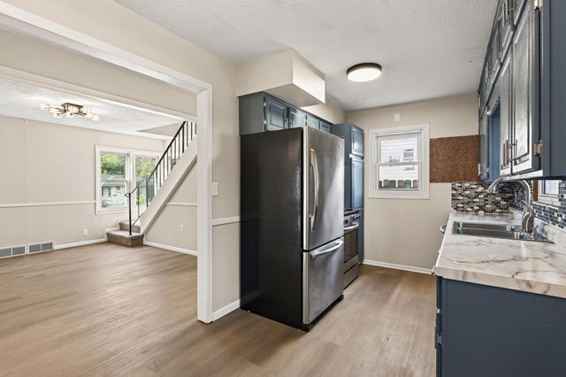 2057 Sherwood Avenue, Saint Paul, MN 55119