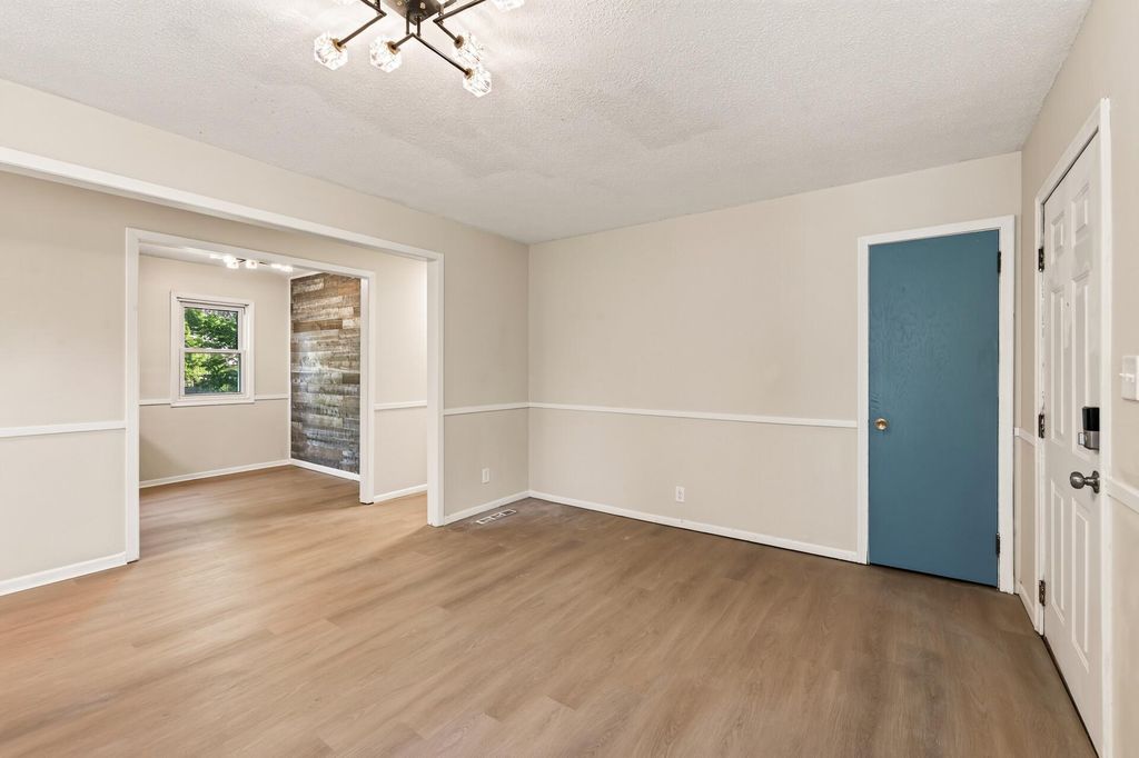 2057 Sherwood Avenue, Saint Paul, MN 55119 — photo 4