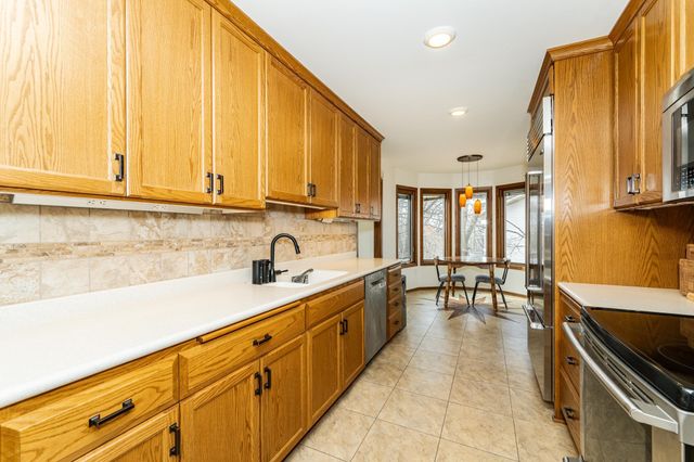 1318 21st Avenue NE, Rochester, MN 55906