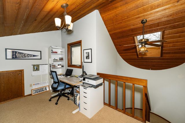 1318 21st Avenue NE, Rochester, MN 55906