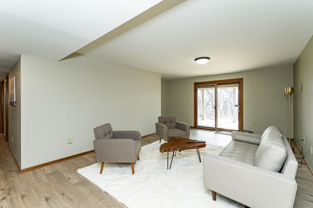 1318 21st Avenue NE, Rochester, MN 55906