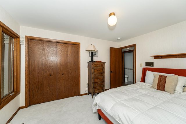 1318 21st Avenue NE, Rochester, MN 55906