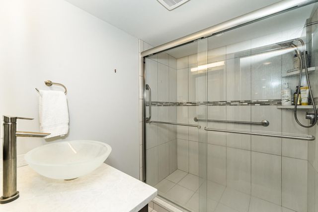 1318 21st Avenue NE, Rochester, MN 55906