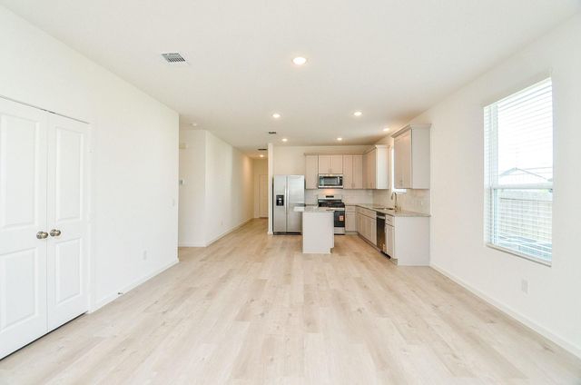 30554 Longmorn Glass Ln, Waller, TX 77484