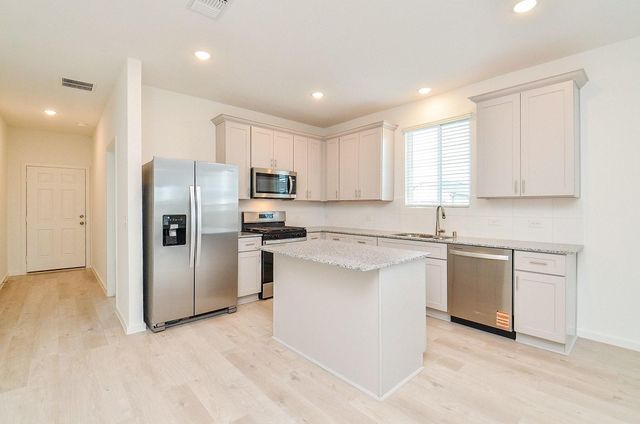 30554 Longmorn Glass Ln, Waller, TX 77484