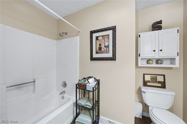 3867 Melv Street, Barberton, OH 44203