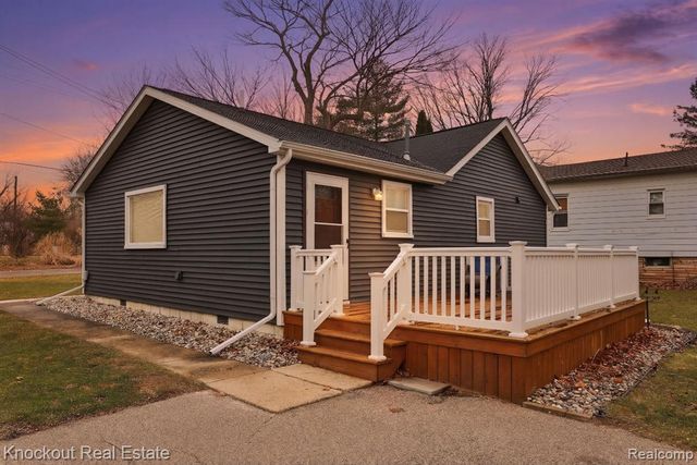 213 E Maple Street, Vassar, MI 48768