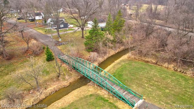 213 E Maple Street, Vassar, MI 48768