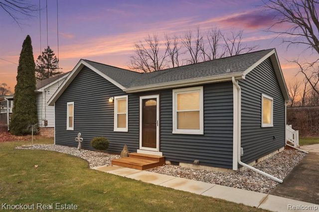 213 E Maple Street, Vassar, MI 48768