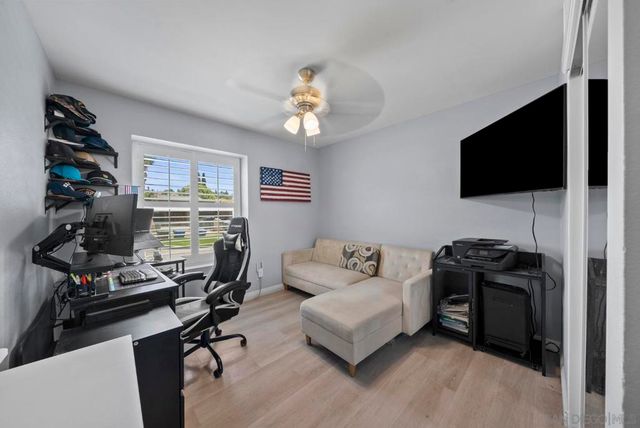 8054 Royal Gardens Pl, El Cajon, CA 92021
