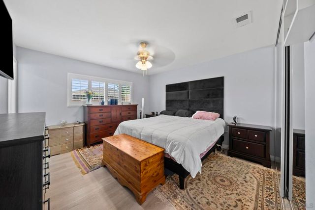 8054 Royal Gardens Pl, El Cajon, CA 92021