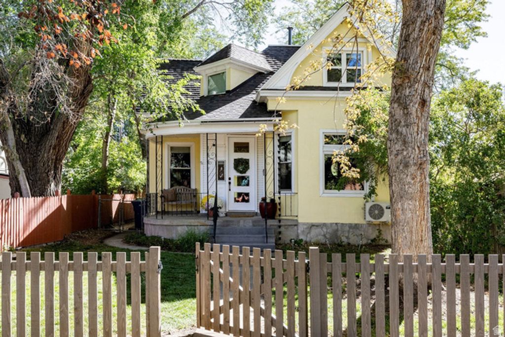 1527 ROBERTA ST, Salt Lake City, UT 84115 — exterior