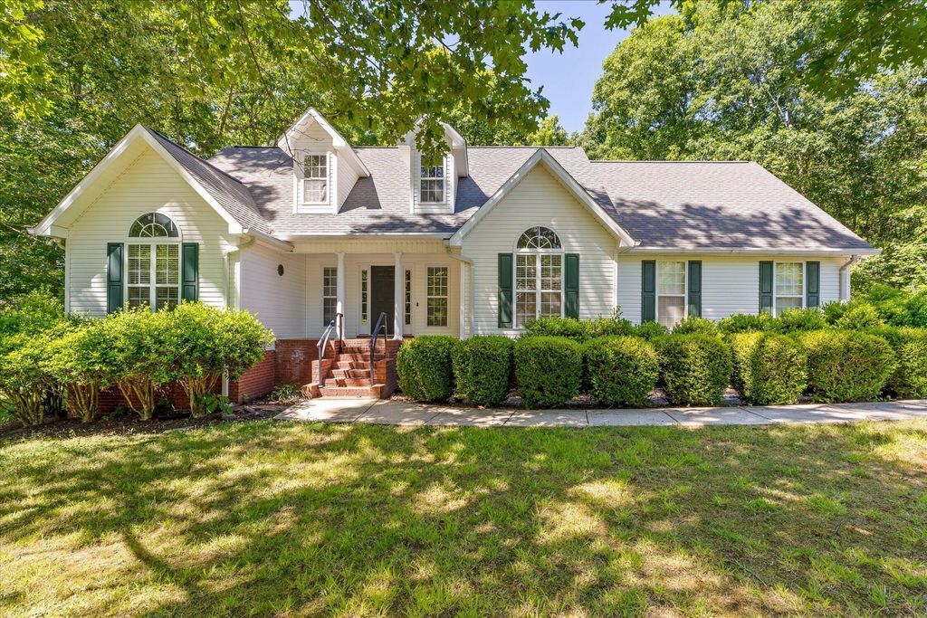 381 Big Cedar Drive, Dunlap, TN 37327