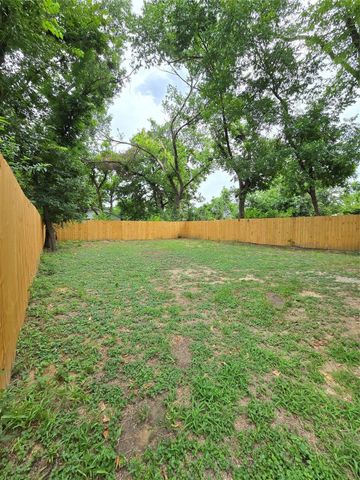 2714 Stephenson Drive, Dallas, TX 75215