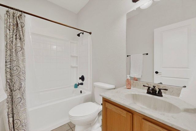 241 Rio Chama Circle SW, Los Lunas, NM 87031