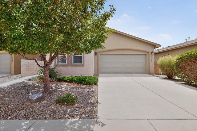 241 Rio Chama Circle SW, Los Lunas, NM 87031