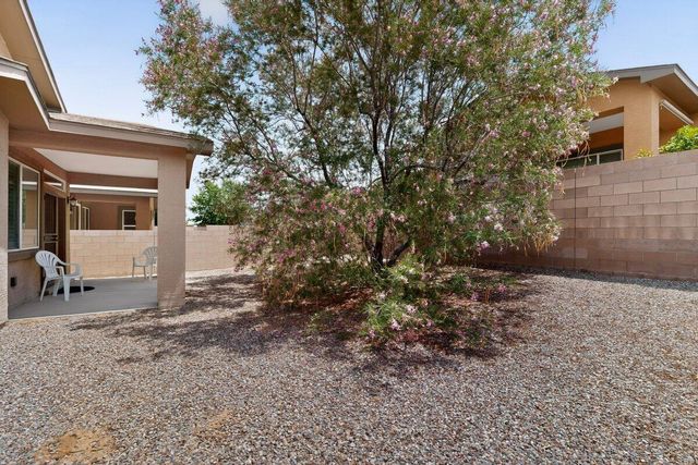 241 Rio Chama Circle SW, Los Lunas, NM 87031