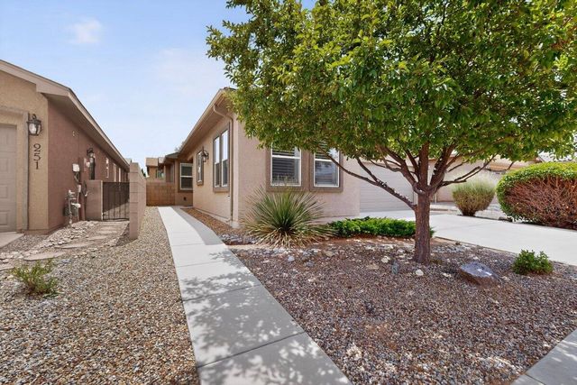 241 Rio Chama Circle SW, Los Lunas, NM 87031