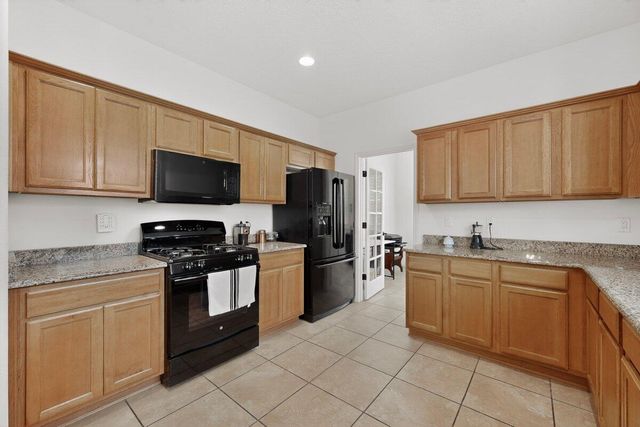 241 Rio Chama Circle SW, Los Lunas, NM 87031