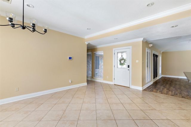 6 Hillcrest Street, Dayton, TX 77535