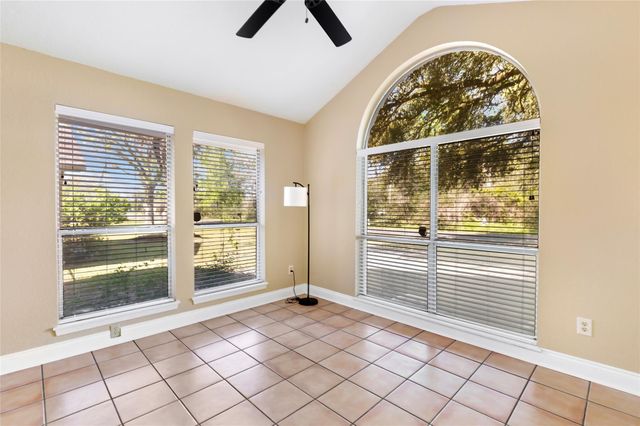 6 Hillcrest Street, Dayton, TX 77535