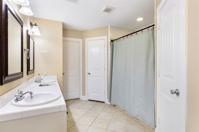 6 Hillcrest Street, Dayton, TX 77535