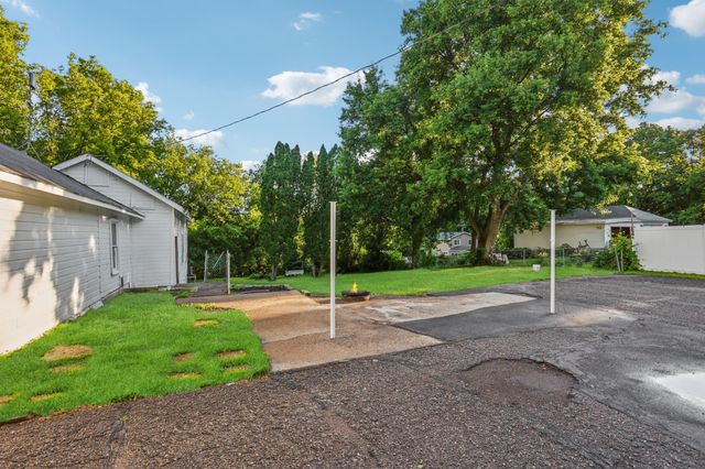 5912 Bartlett Boulevard, Mound, MN 55364