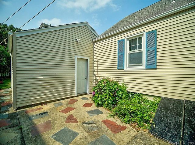 30 Seaview Avenue, West Haven, CT 06516