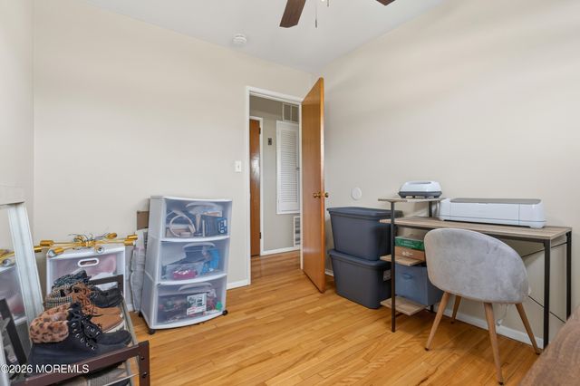 9 Parkview Drive, Hazlet, NJ 07730