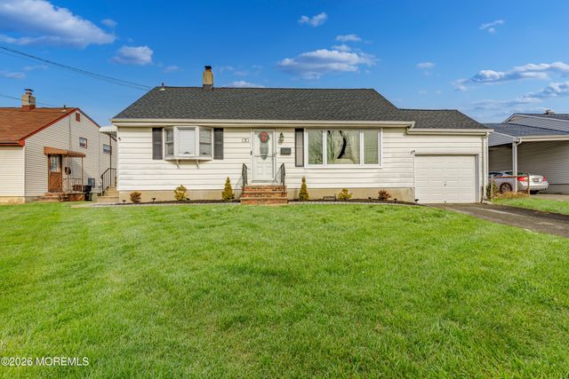 9 Parkview Drive, Hazlet, NJ 07730