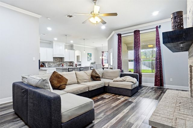 127 Preakness Drive, Willow Park, TX 76087