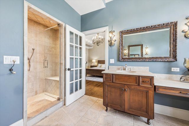 28 S Adams Street, Hinsdale, IL 60521