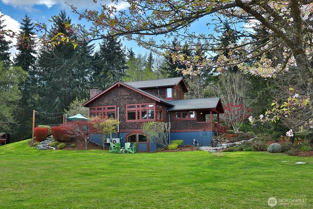 1150 Tanager Lane, Greenbank, WA 98253