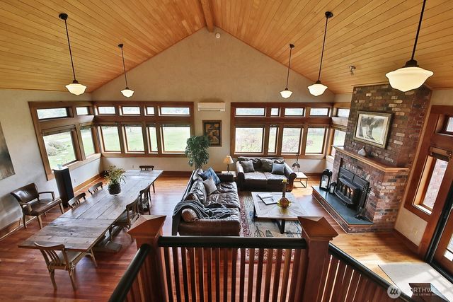1150 Tanager Lane, Greenbank, WA 98253