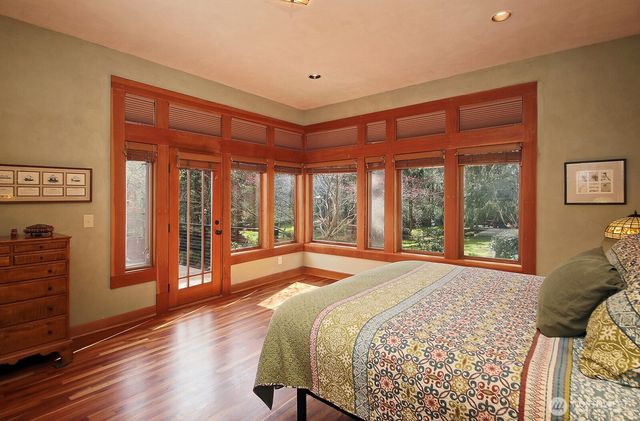 1150 Tanager Lane, Greenbank, WA 98253