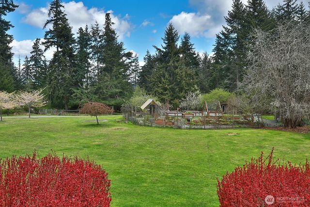 1150 Tanager Lane, Greenbank, WA 98253