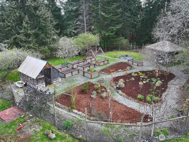 1150 Tanager Lane, Greenbank, WA 98253
