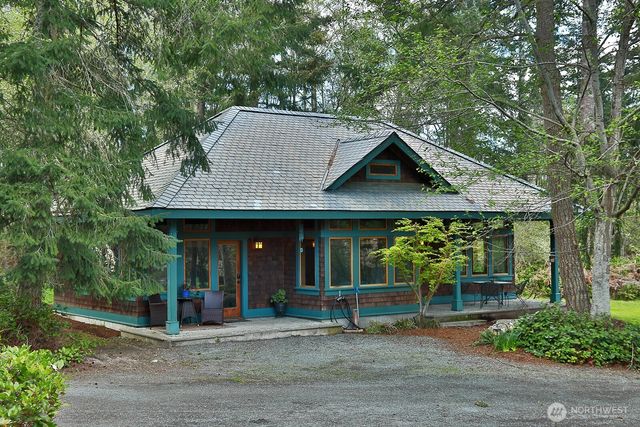 1150 Tanager Lane, Greenbank, WA 98253