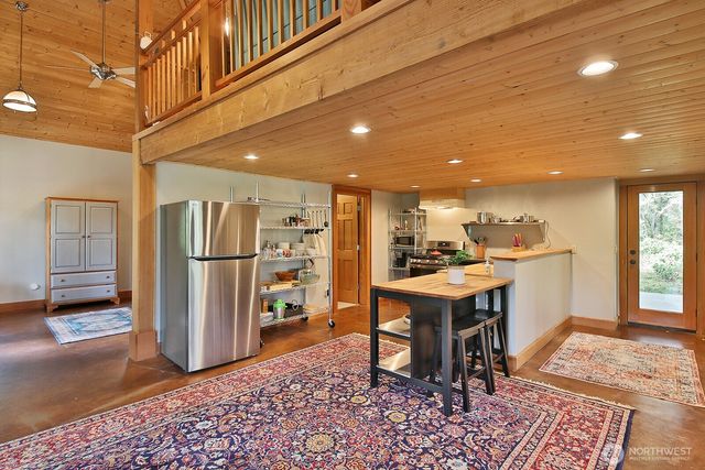 1150 Tanager Lane, Greenbank, WA 98253