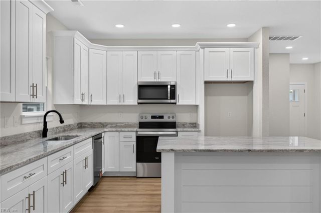140 S Gum AVE, Virginia Beach, VA 23452