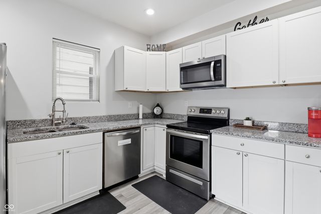 1435 S Illinois Street, Indianapolis, IN 46225