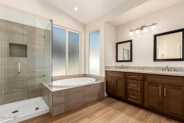 8736 W TIERRA BUENA Lane, Peoria, AZ 85382