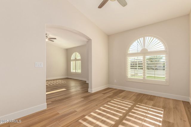 8736 W TIERRA BUENA Lane, Peoria, AZ 85382