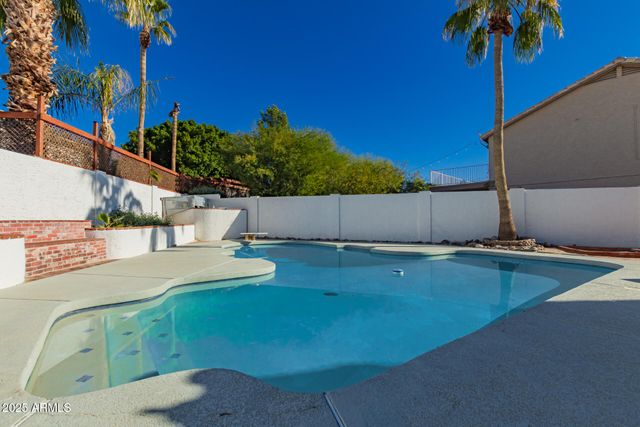 8736 W TIERRA BUENA Lane, Peoria, AZ 85382