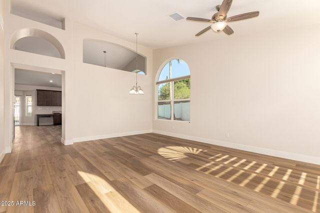 8736 W TIERRA BUENA Lane, Peoria, AZ 85382