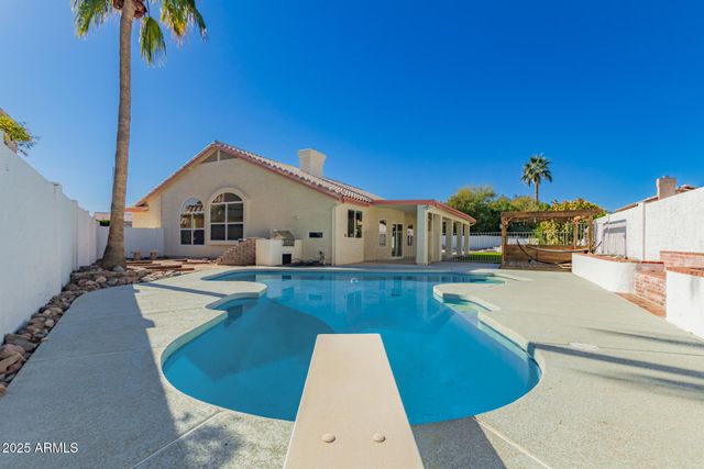 8736 W TIERRA BUENA Lane, Peoria, AZ 85382