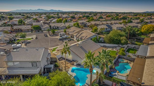 8736 W TIERRA BUENA Lane, Peoria, AZ 85382