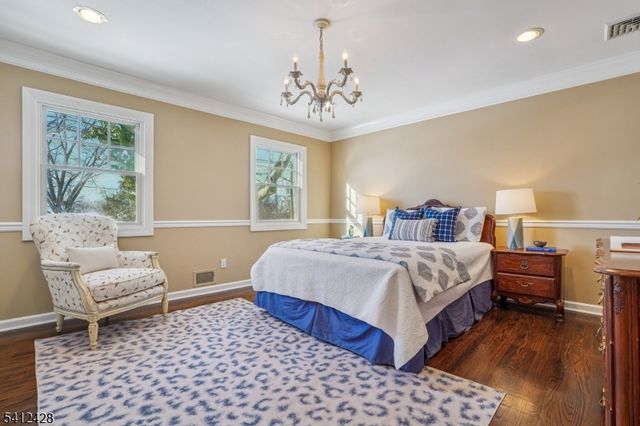 12 CAYUGA WAY, Millburn Twp., NJ 07078