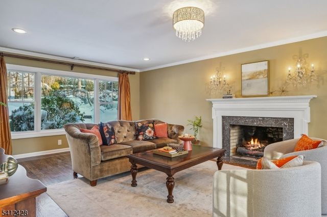 12 CAYUGA WAY, Millburn Twp., NJ 07078